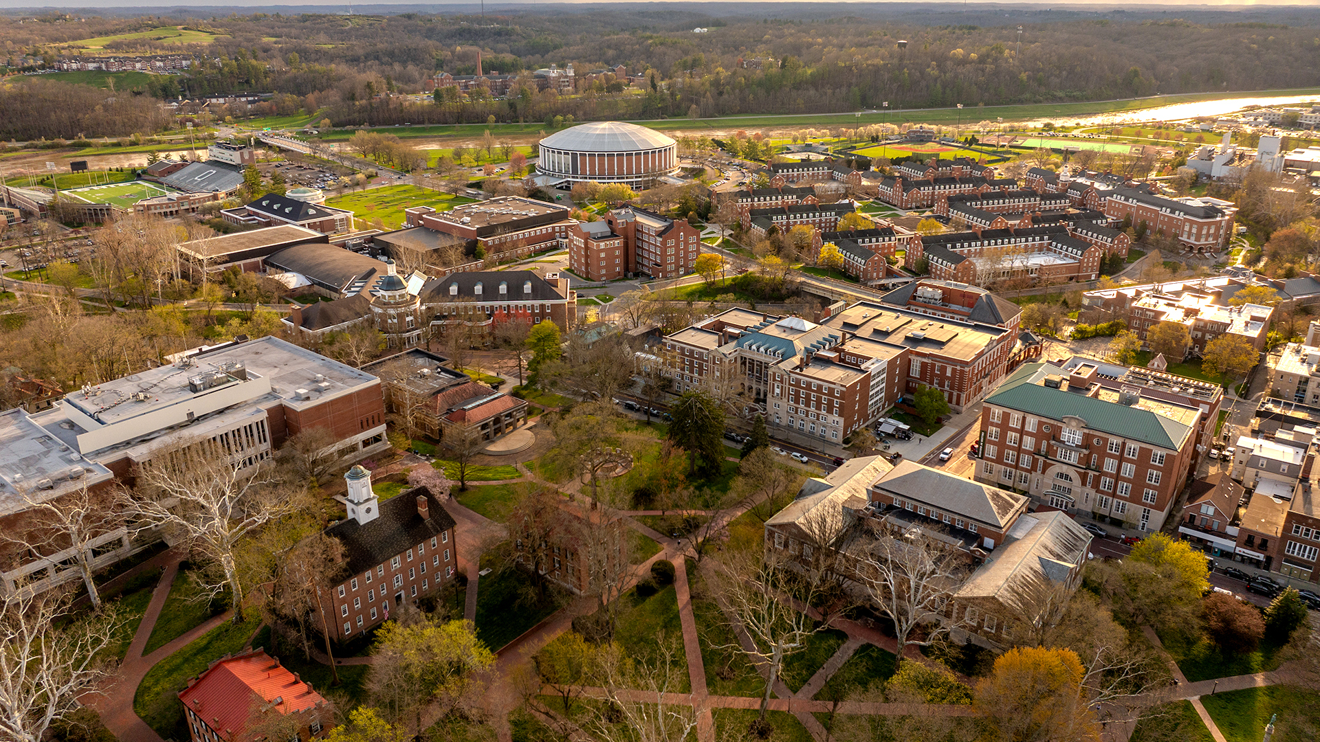 Aerial photograph overlooking campus in Autumn
